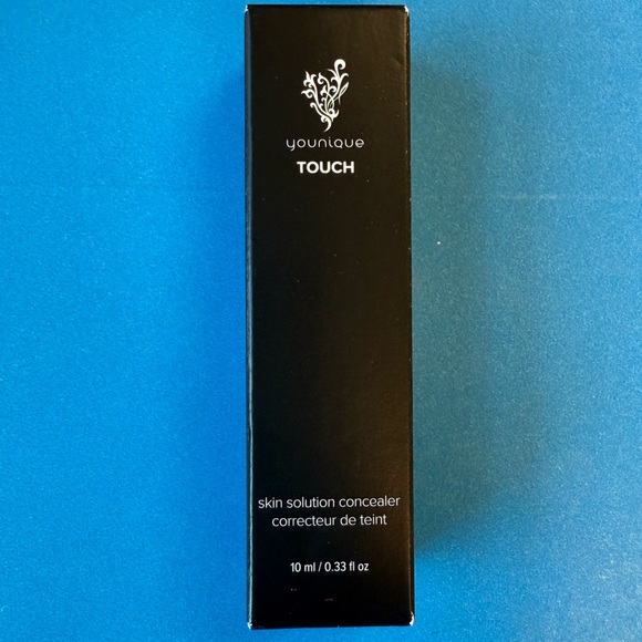 Younique Touch Skin Solution Concealer - Picture 2 of 2